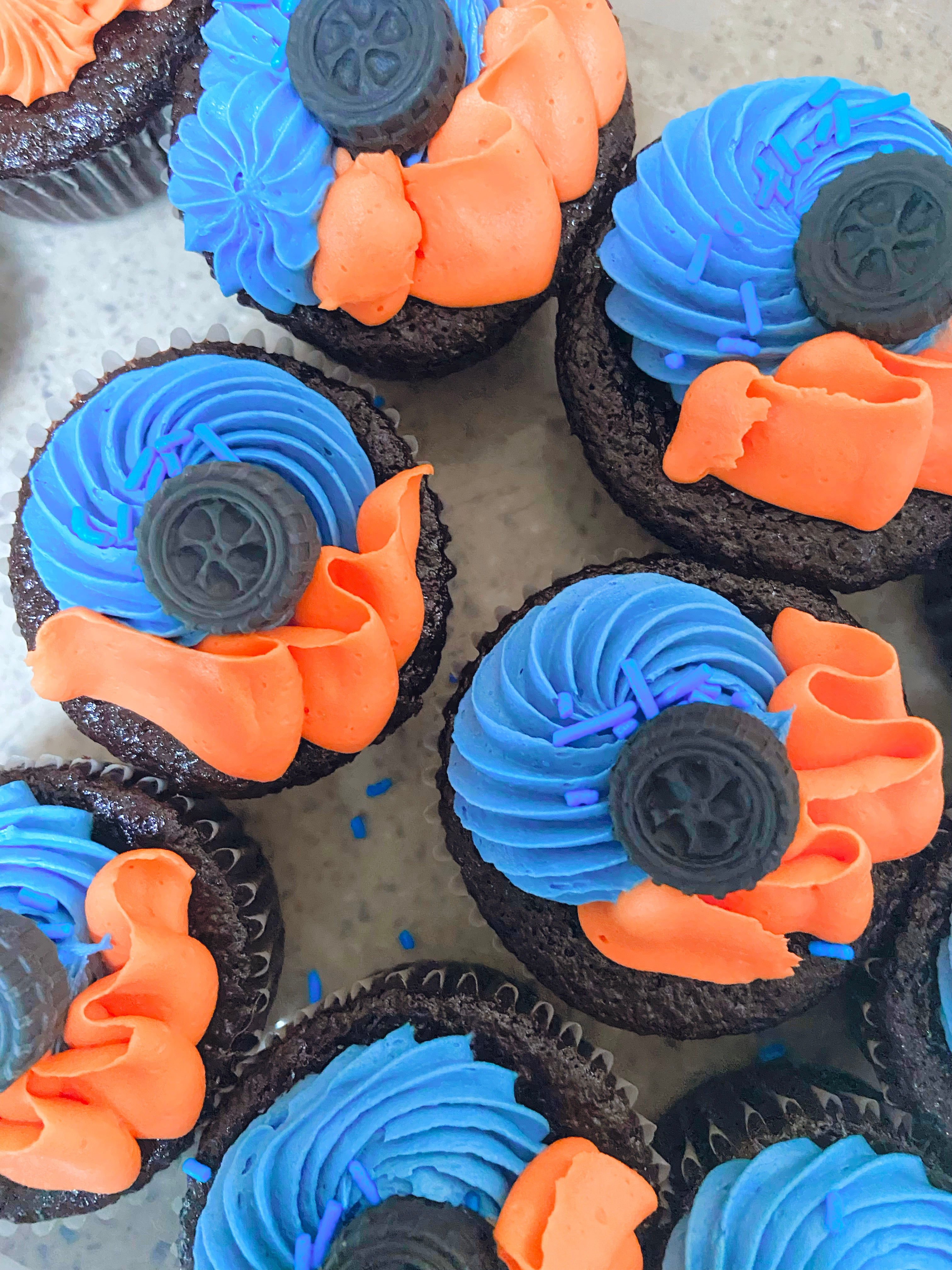 Chocolate Cupcakes - 12 cupcakes